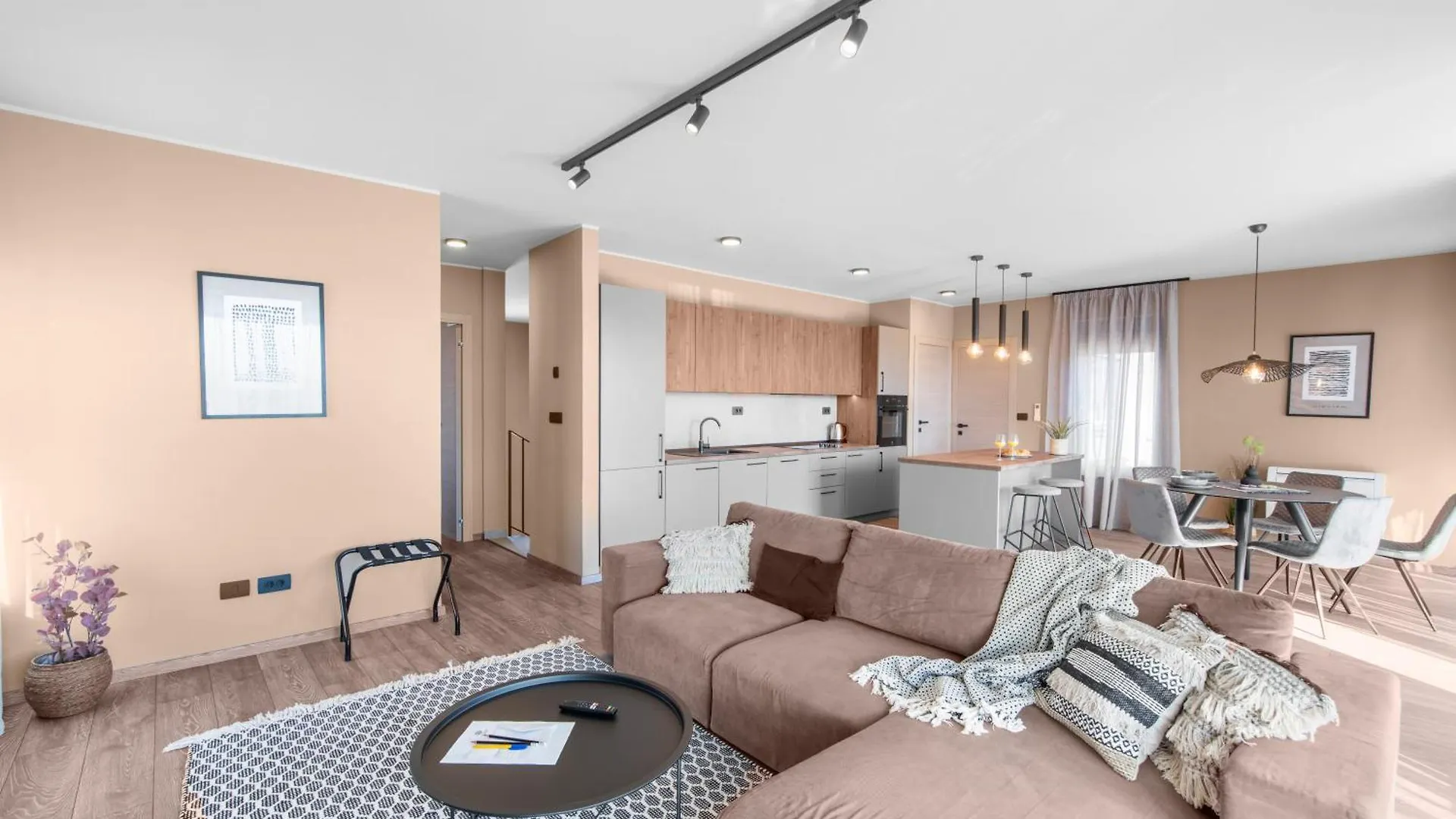 Quercus Village Penthouse With Jacuzzi Novigrad
